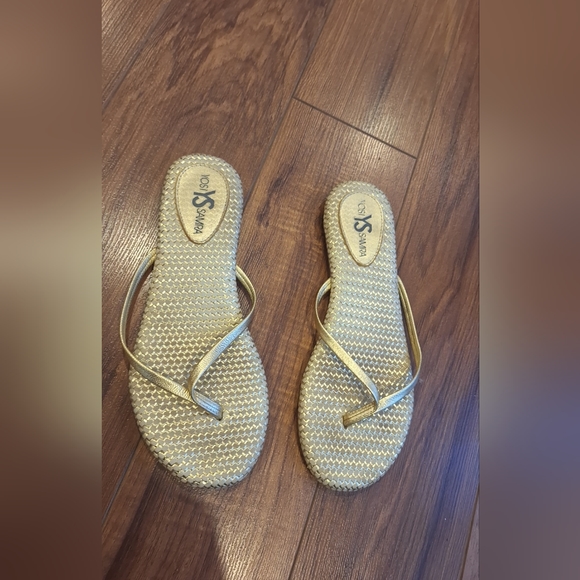 Yosi samra - Picture 1 of 2